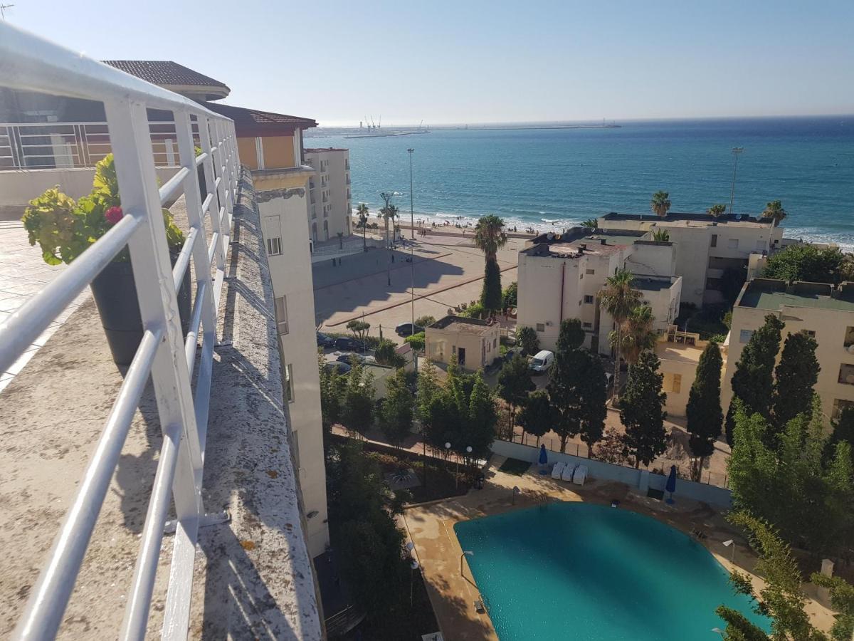 Appartement 2 Chbres Bord De Mer Avec Option Piscine Ete Avec Wifi Sur Corniche De Tanger Exterior foto