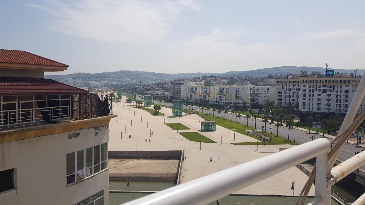 Appartement 2 Chbres Bord De Mer Avec Option Piscine Ete Avec Wifi Sur Corniche De Tanger Exterior foto